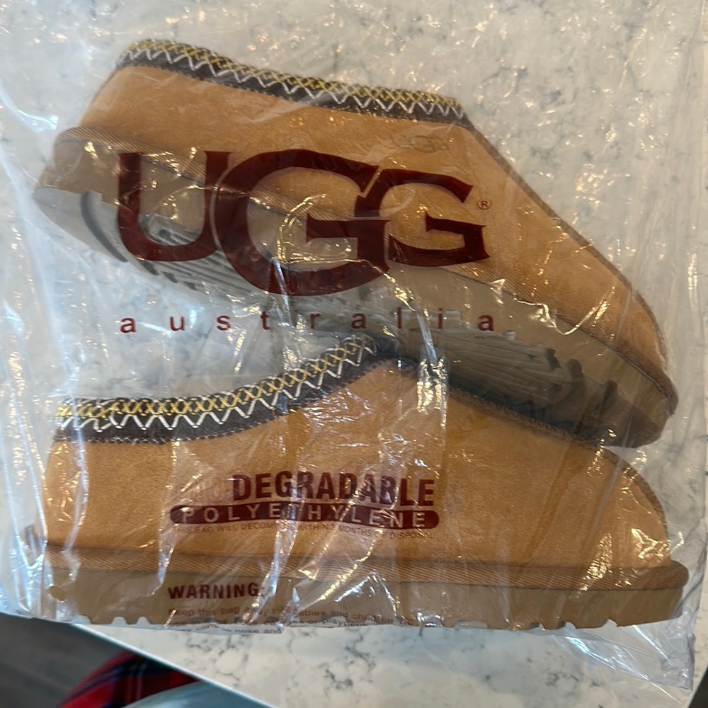 Ugg Tasman slippers